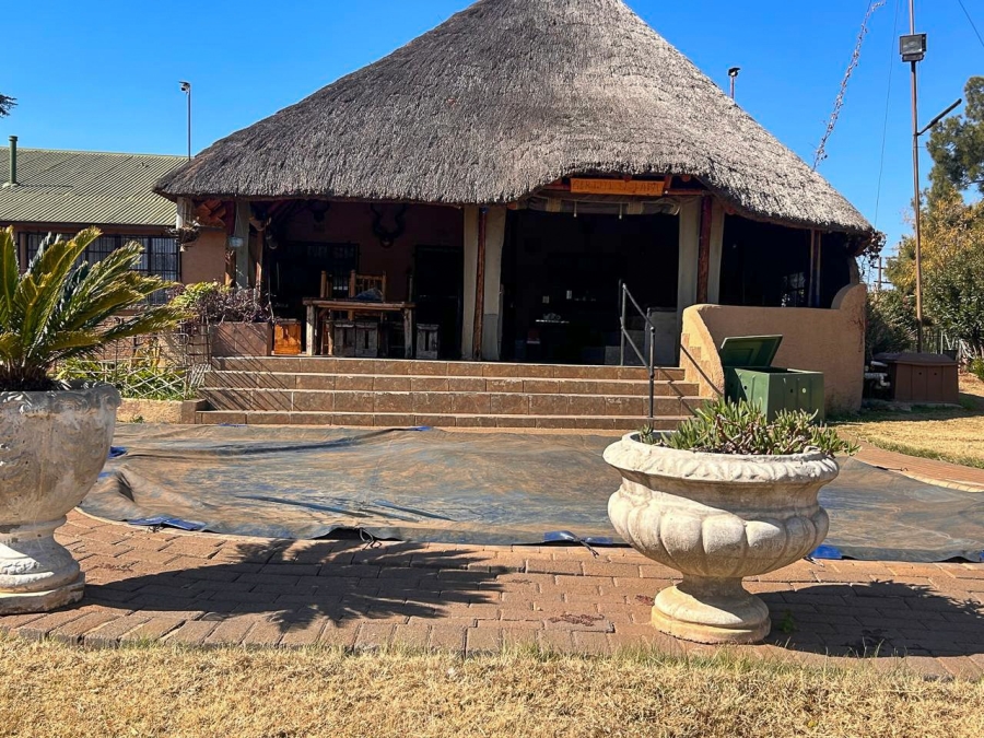 4 Bedroom Property for Sale in Potchefstroom Rural North West